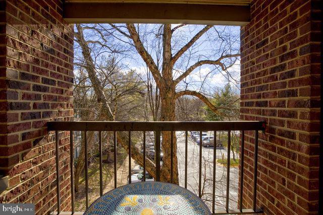 FARMINGDALE - Residential