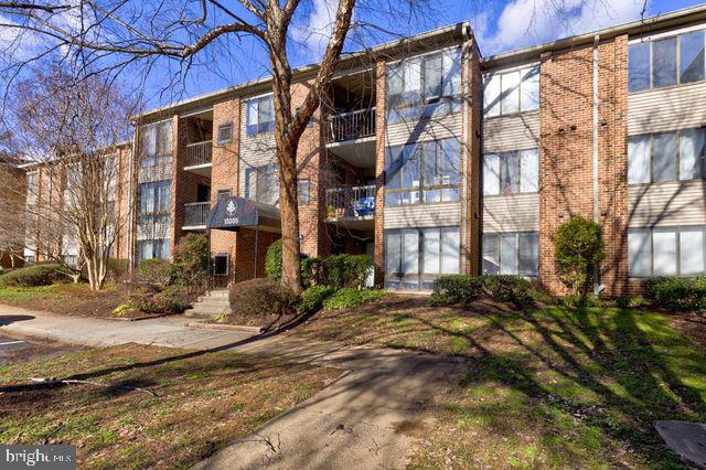 FARMINGDALE - Residential