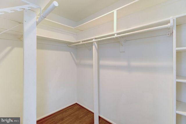 FARMINGDALE - Residential