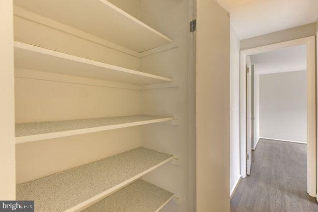 FARMINGDALE - Residential