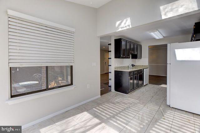 FARMINGDALE - Residential