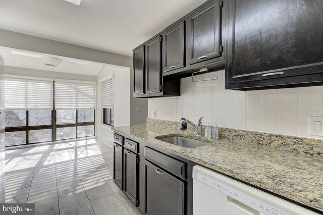 FARMINGDALE - Residential