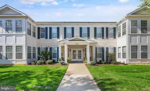 Photo of 6704 Holly Farm Lane #112, WARRENTON, VA 20187 (MLS # VAFQ2024354)