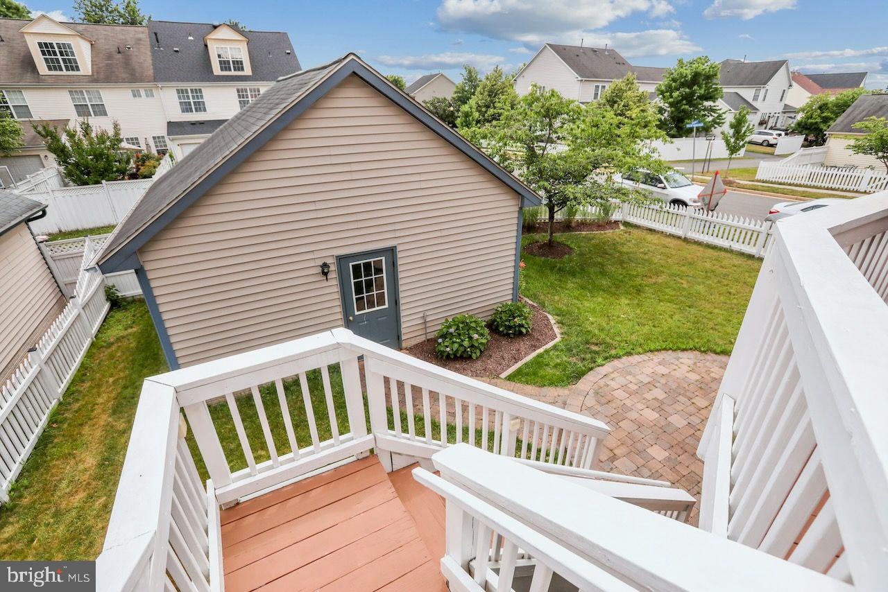 20400 CHARTER OAK DRIVE