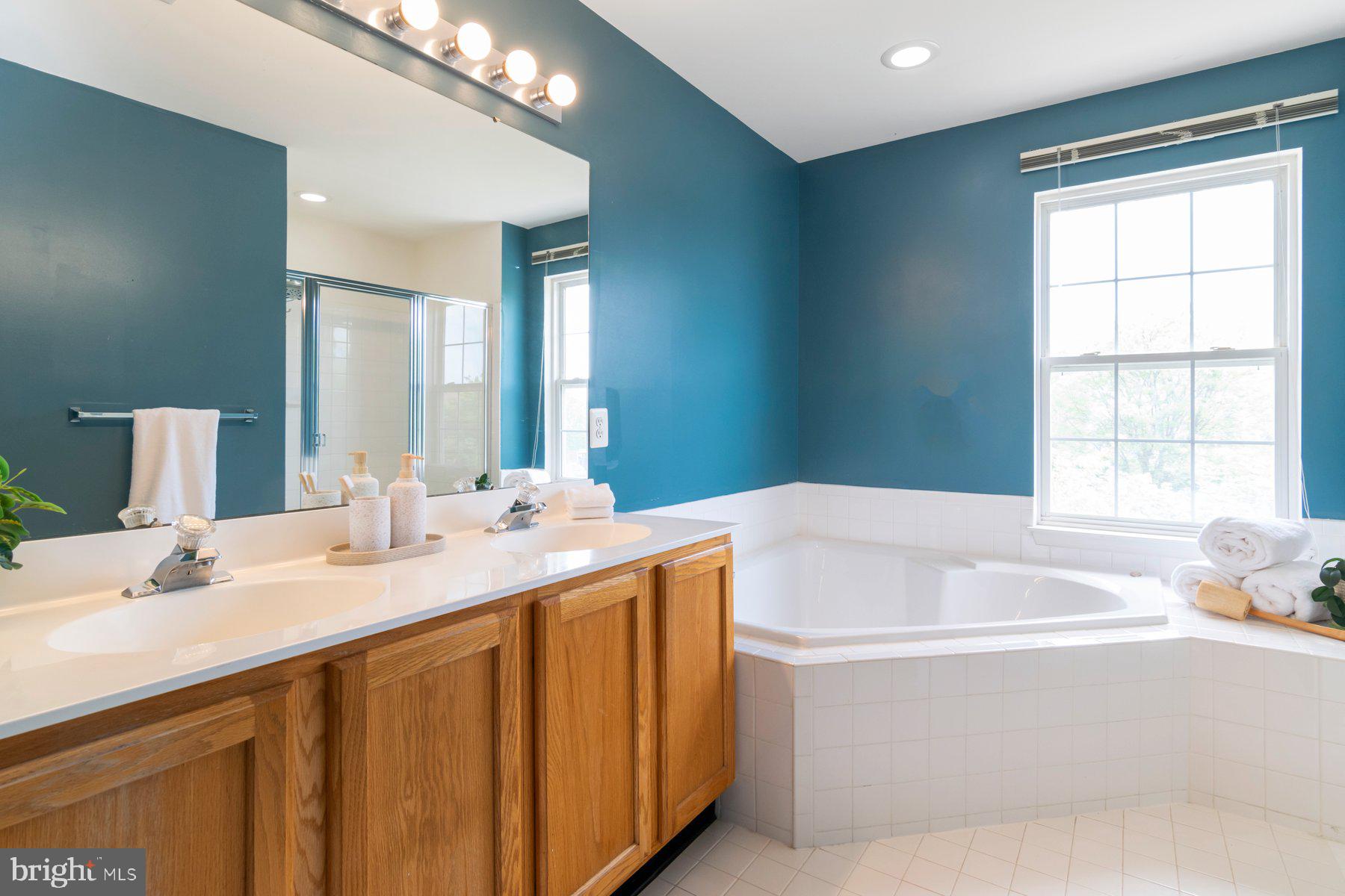 PERRY HALL FARMS - Residential