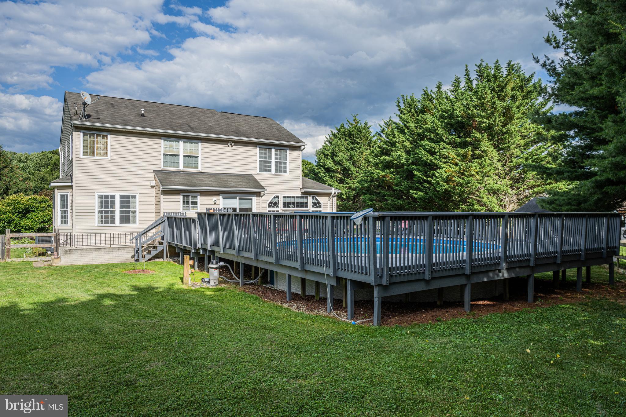 DULANY HILLS - Residential