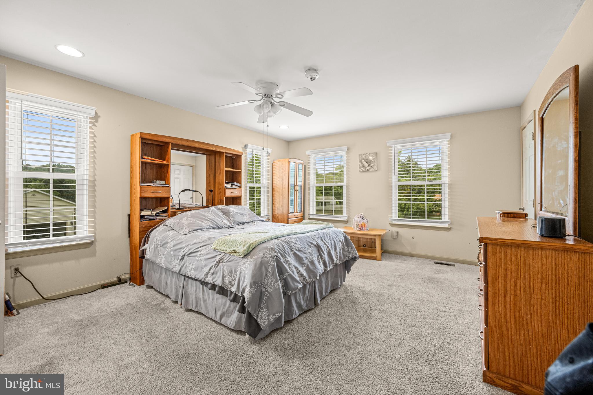 DULANY HILLS - Residential