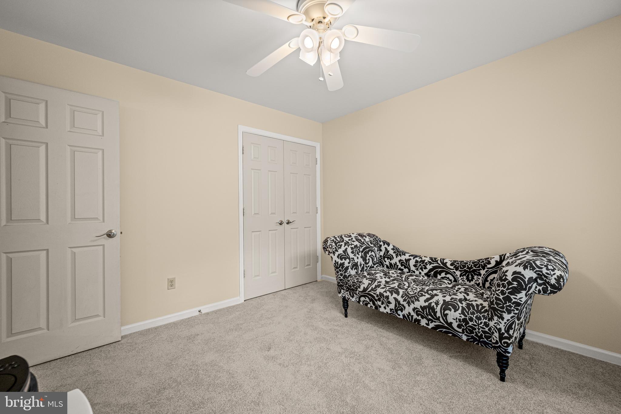 DULANY HILLS - Residential