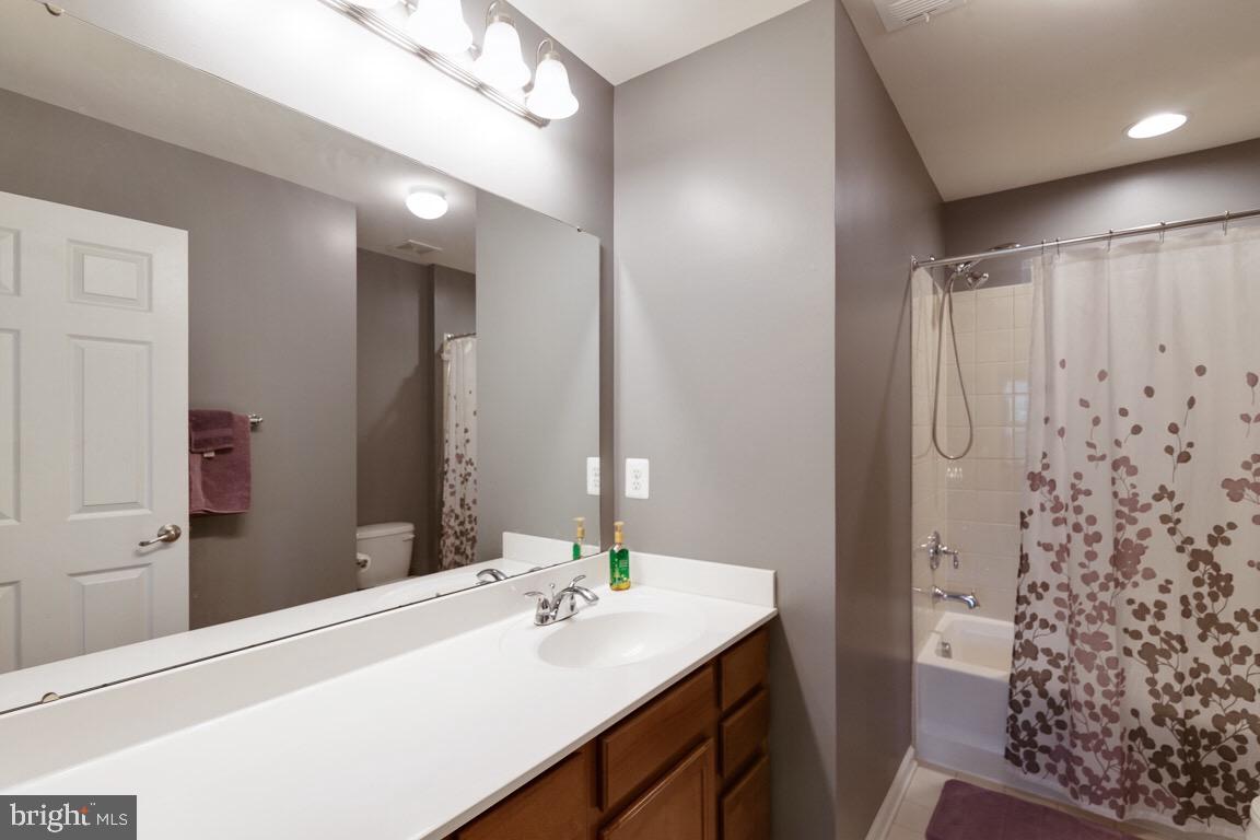 PORT POTOMAC - Residential Lease