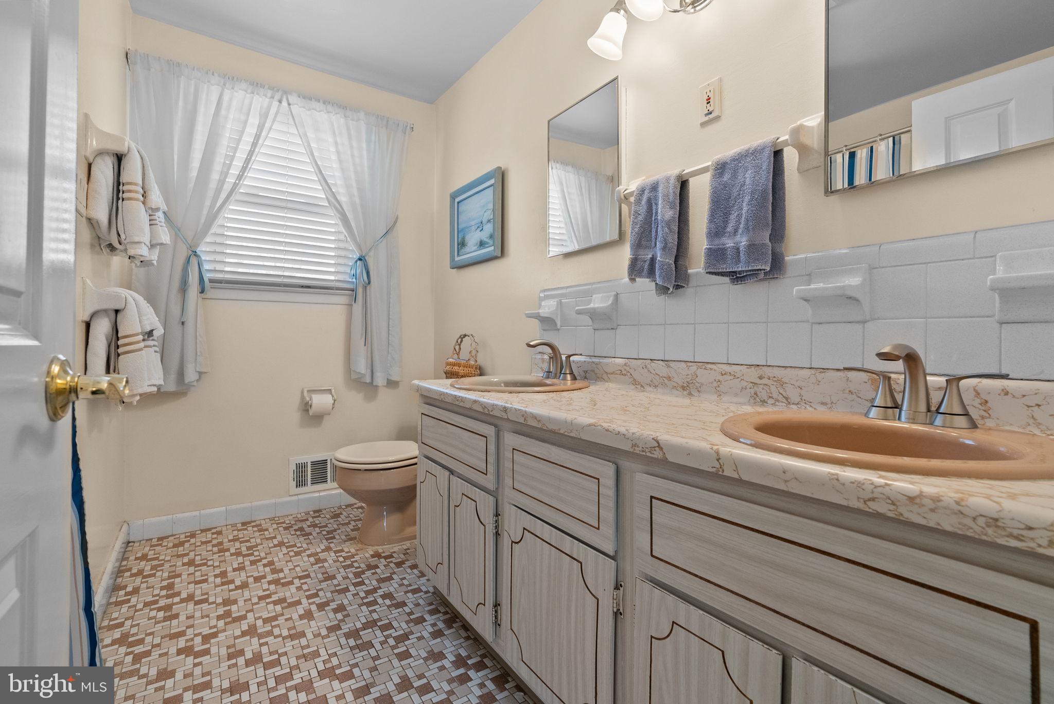 GRAVEL HILL FARM - Residential