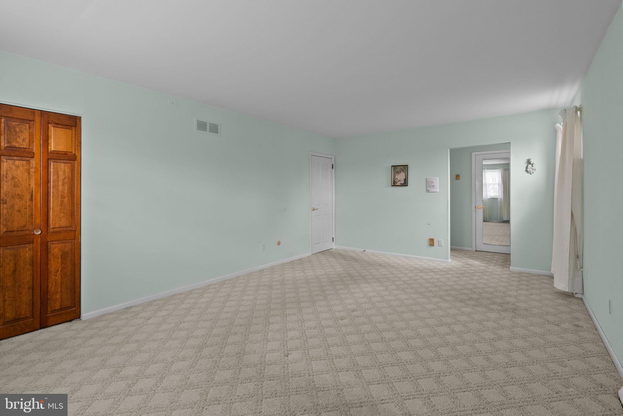 GRAVEL HILL FARM - Residential