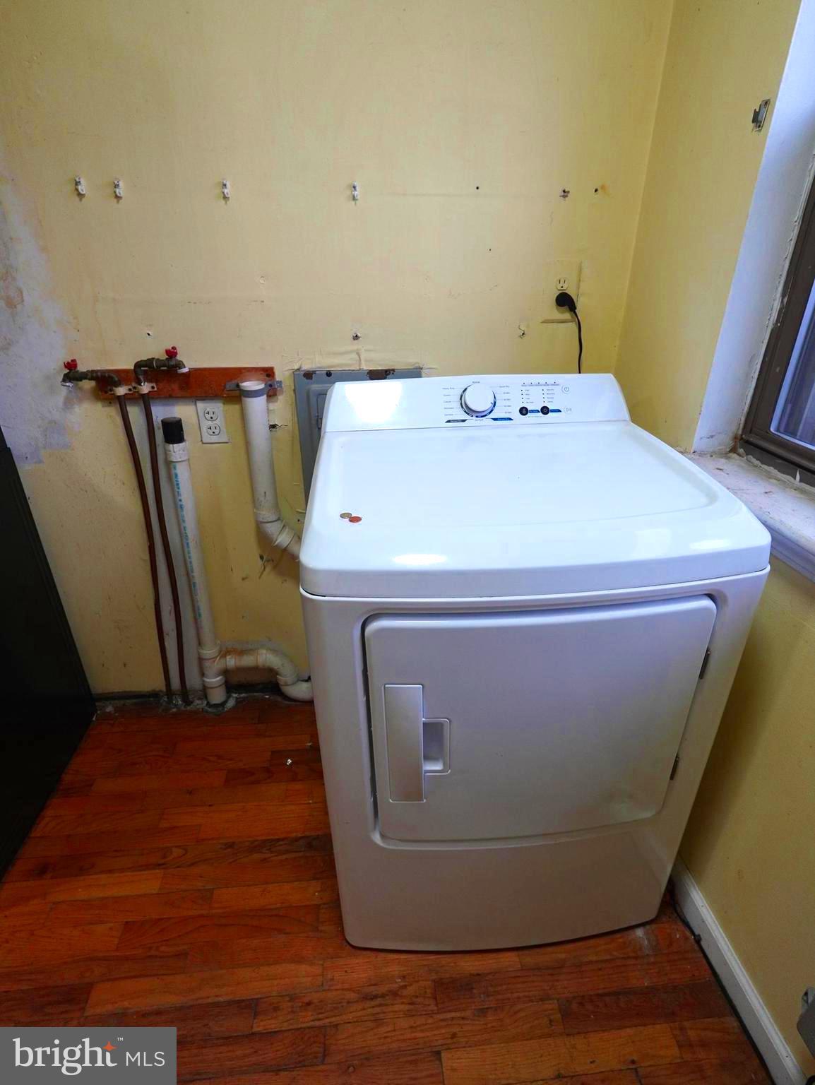 HOLLYBROOKE - Residential