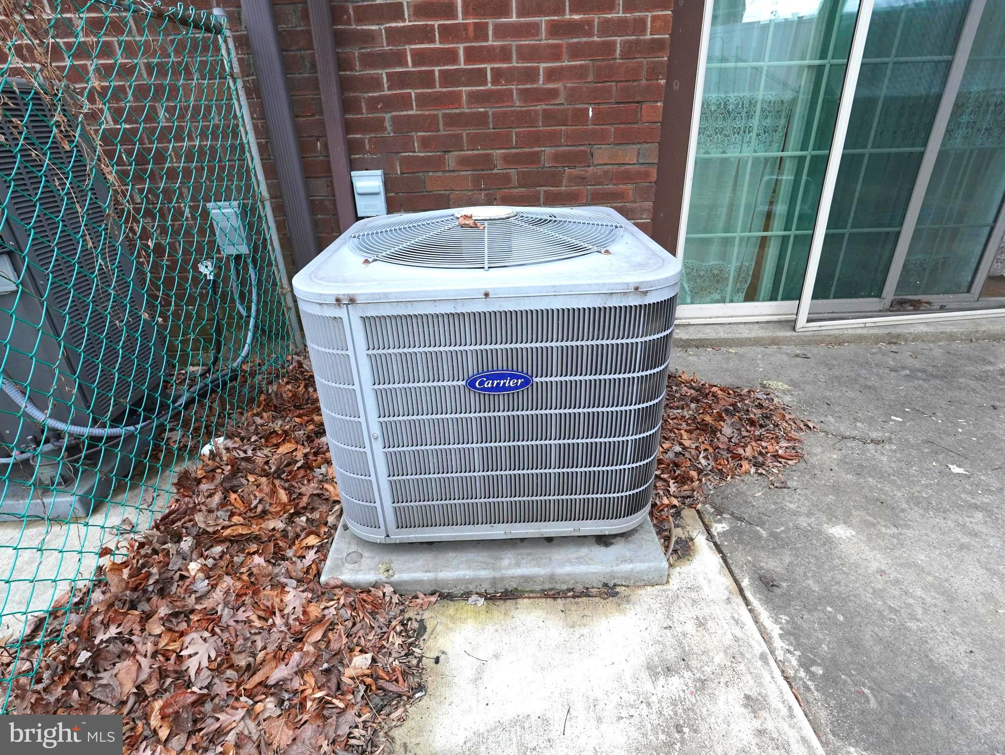 HOLLYBROOKE - Residential