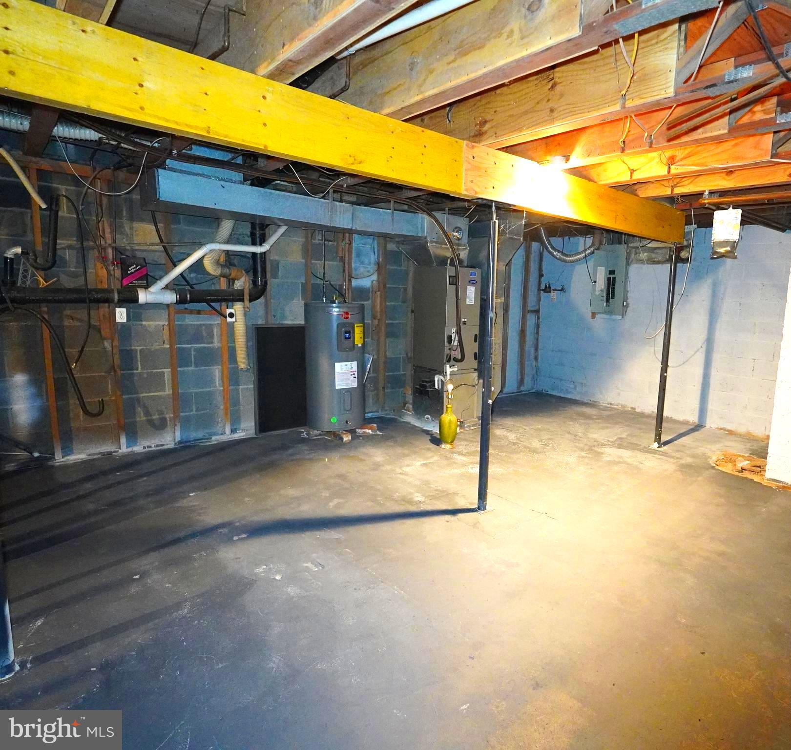 HOLLYBROOKE - Residential