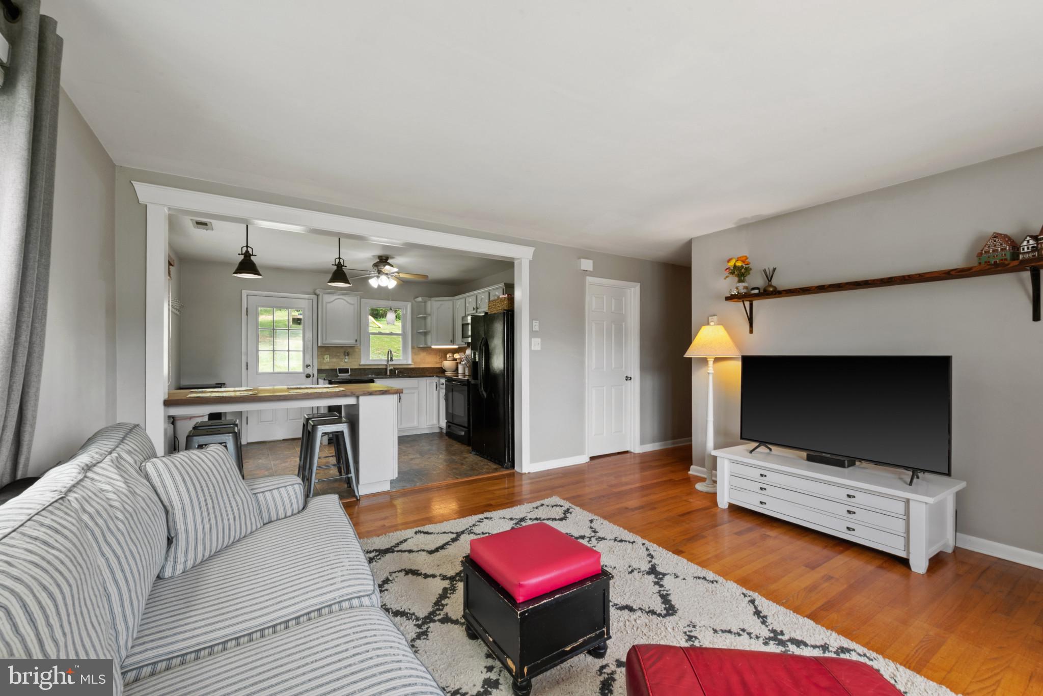 3242 LINEBORO ROAD