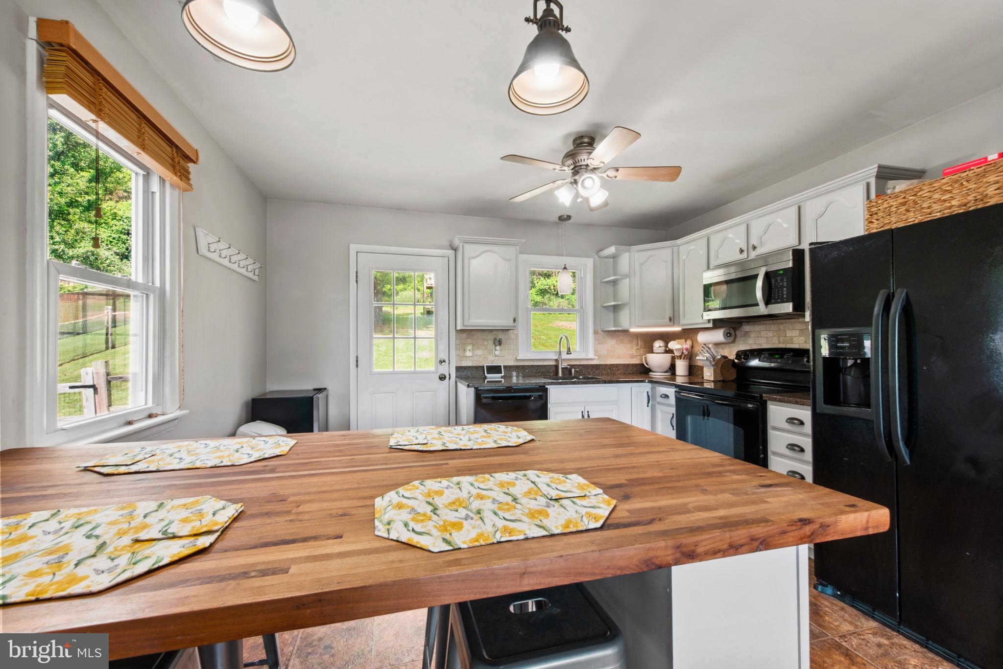 COUNTRY AIR - Residential