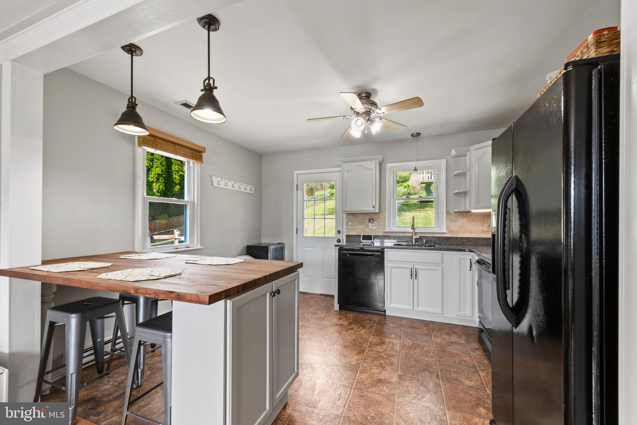 COUNTRY AIR - Residential