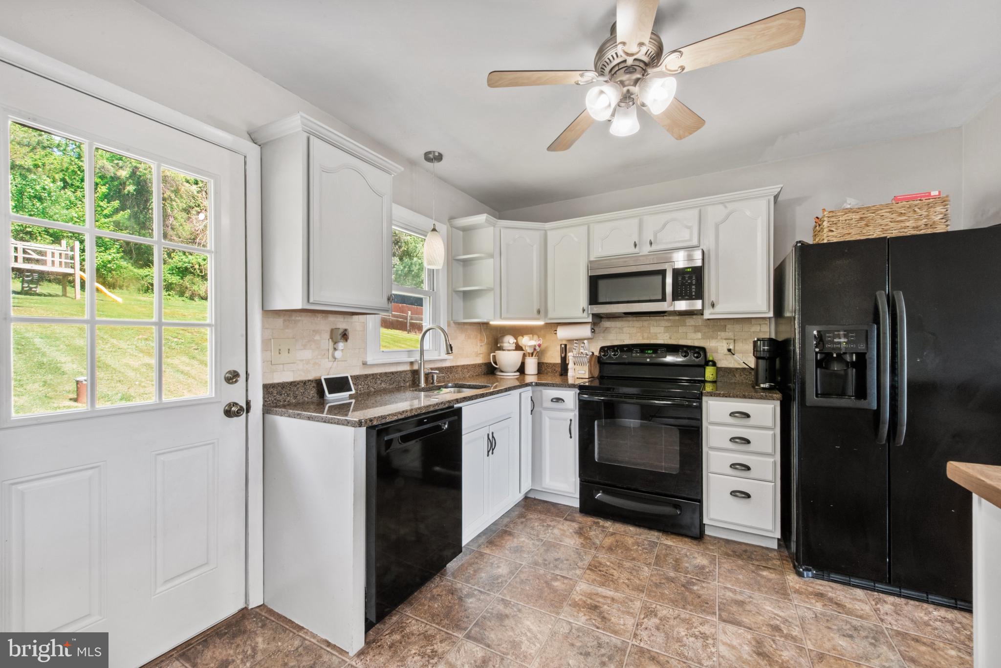 COUNTRY AIR - Residential