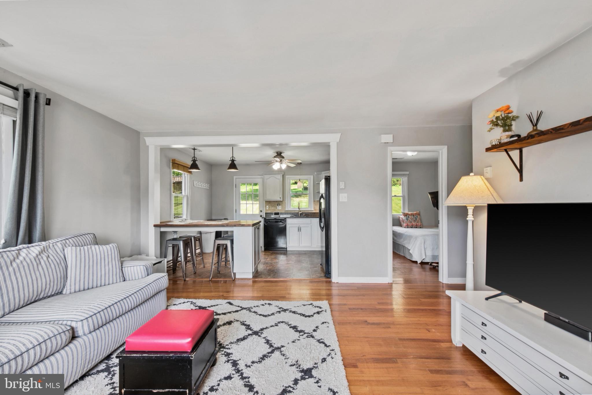 3242 LINEBORO ROAD