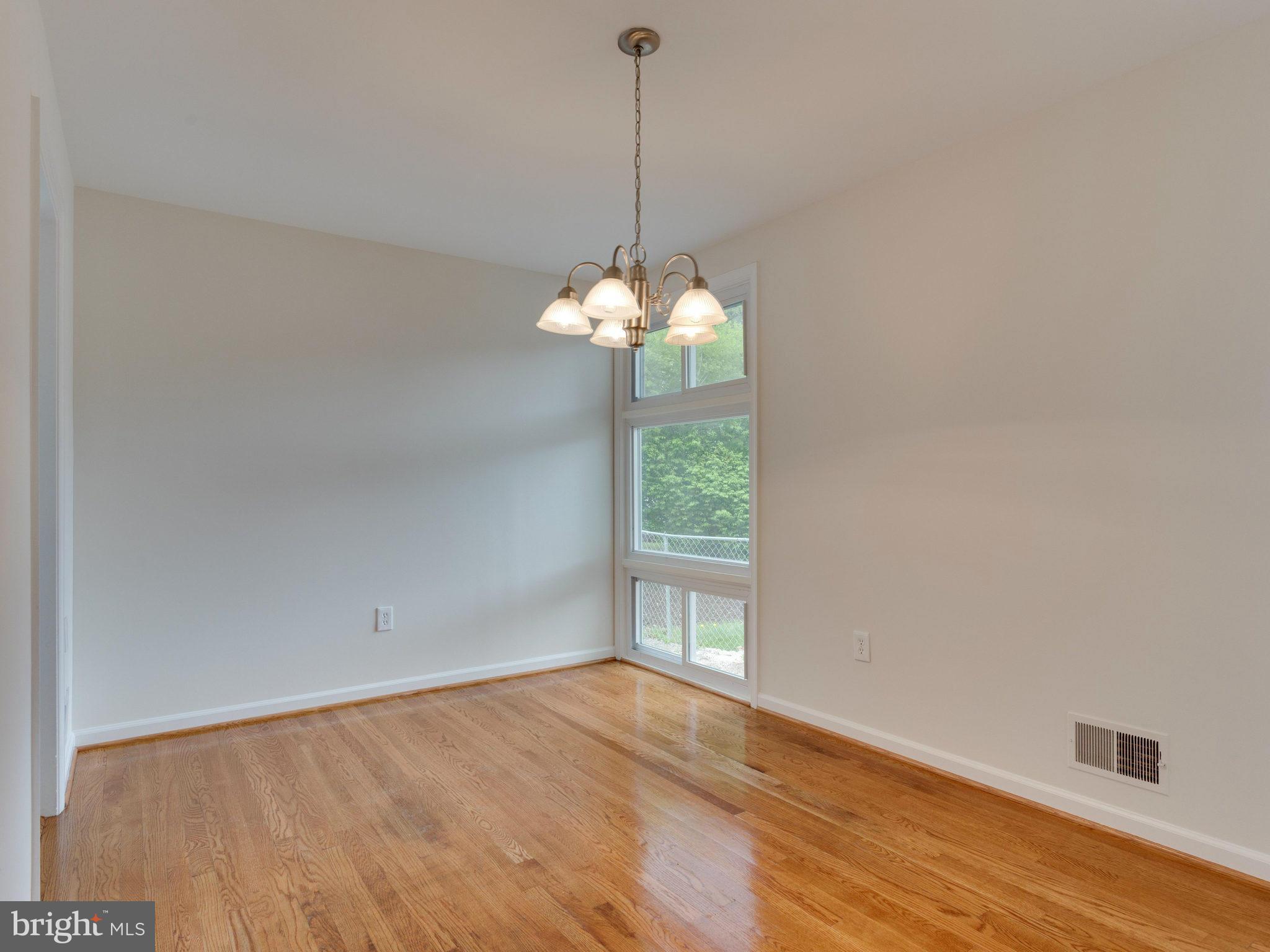 LAKE RIDGE - Residential