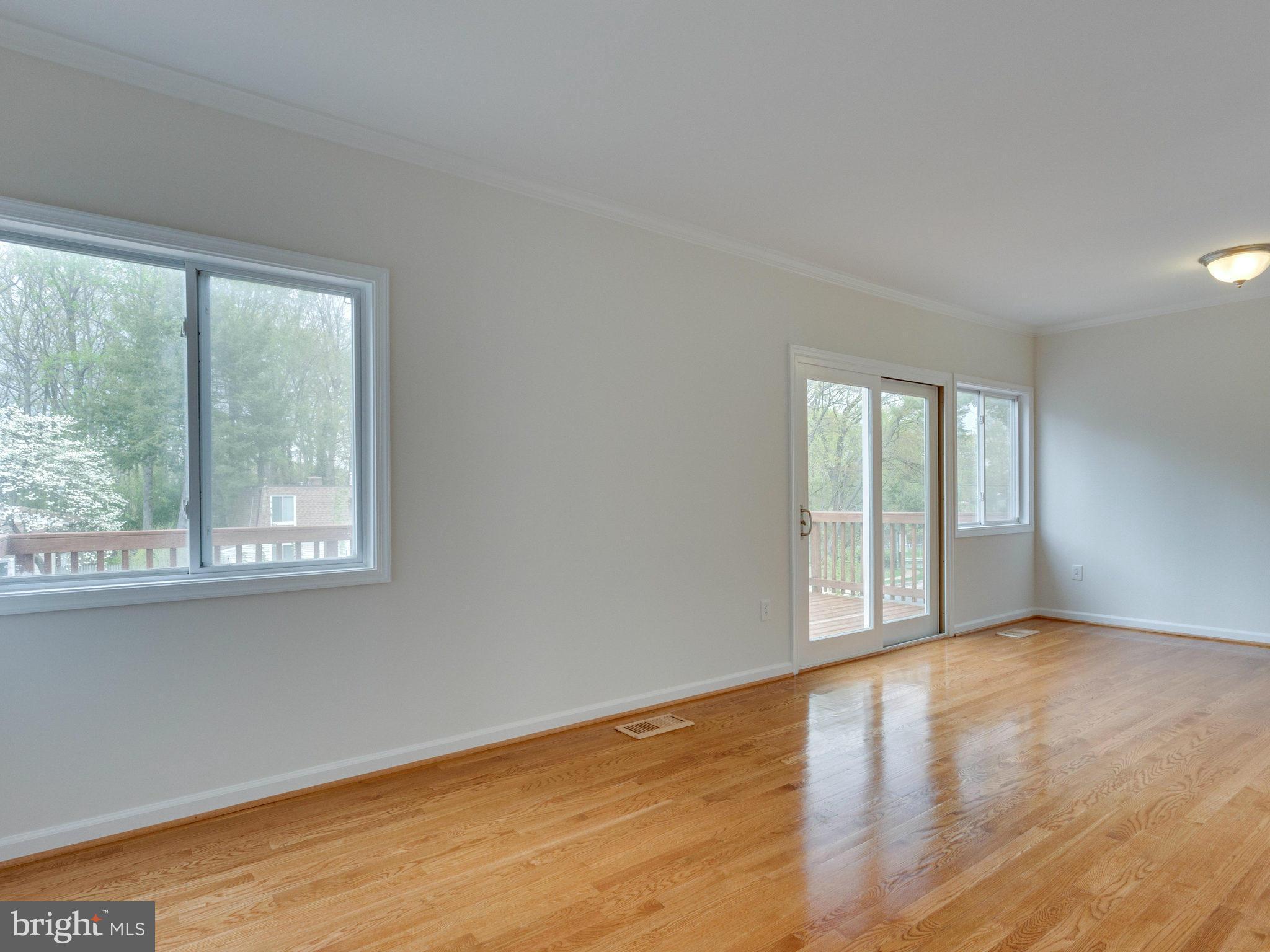 LAKE RIDGE - Residential