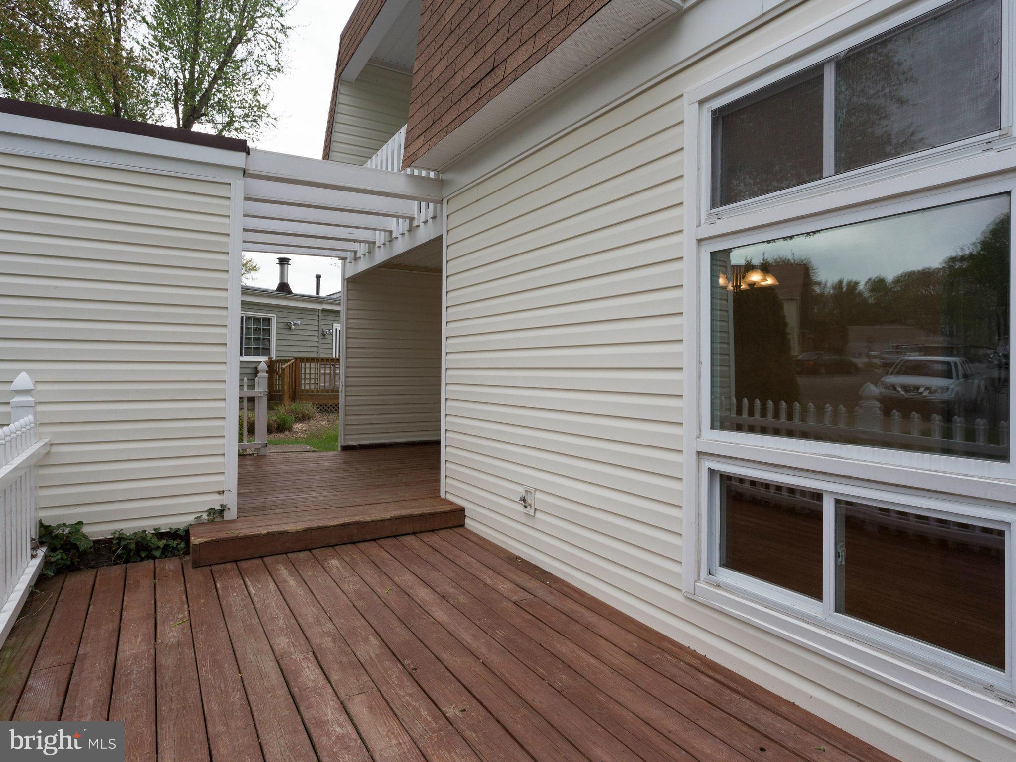 LAKE RIDGE - Residential