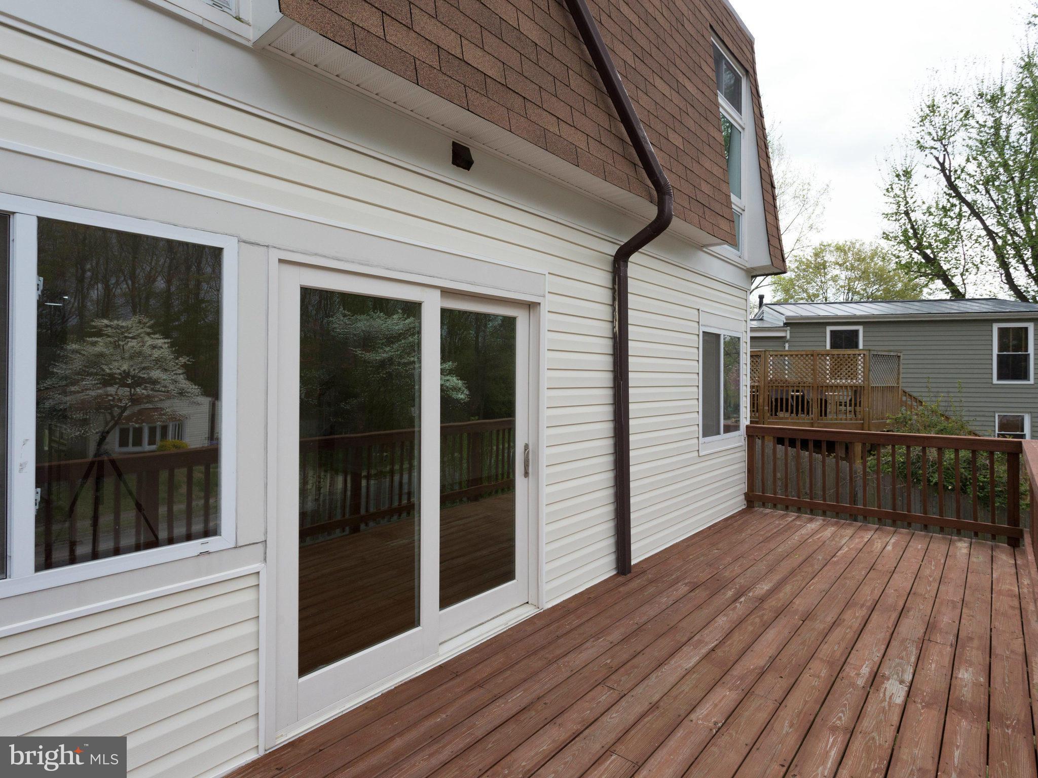 LAKE RIDGE - Residential