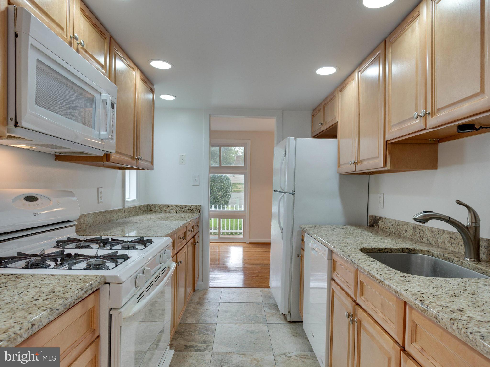 LAKE RIDGE - Residential