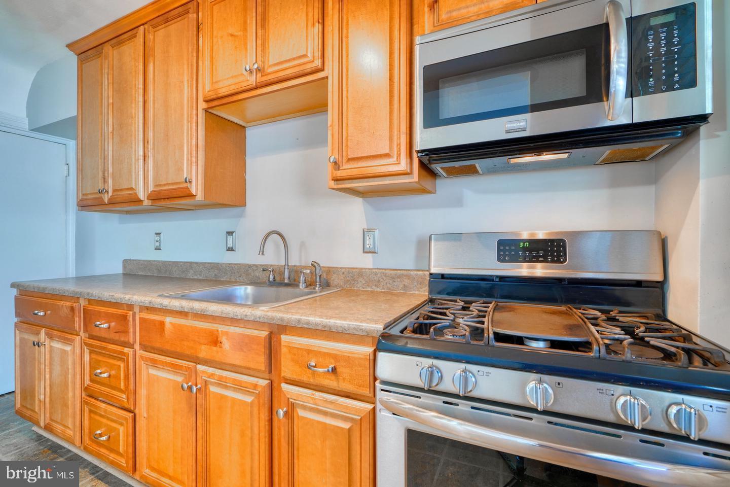 STANBROOK - Residential Lease