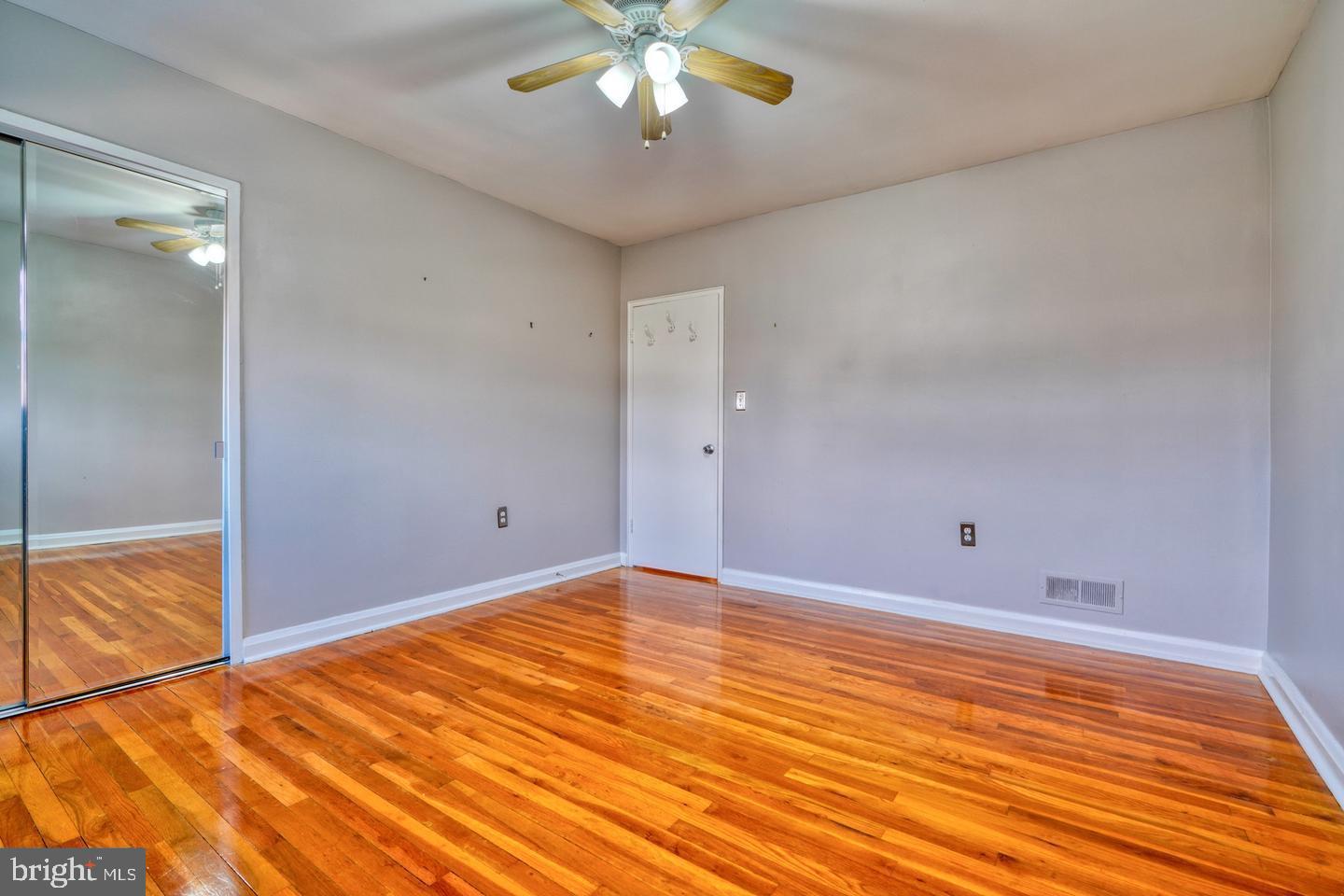 STANBROOK - Residential Lease