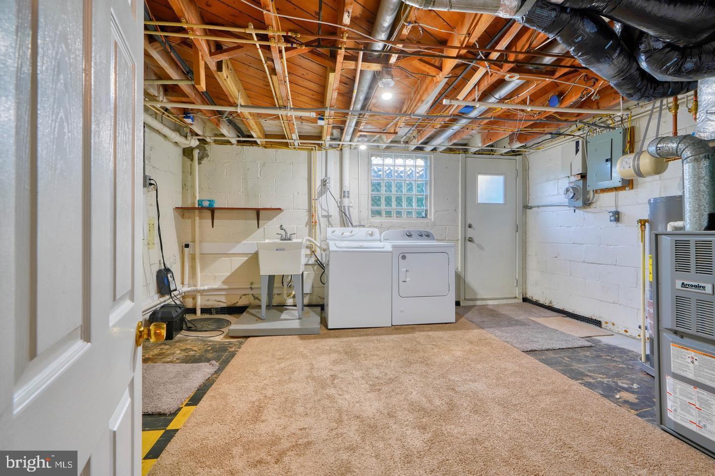 STANBROOK - Residential Lease