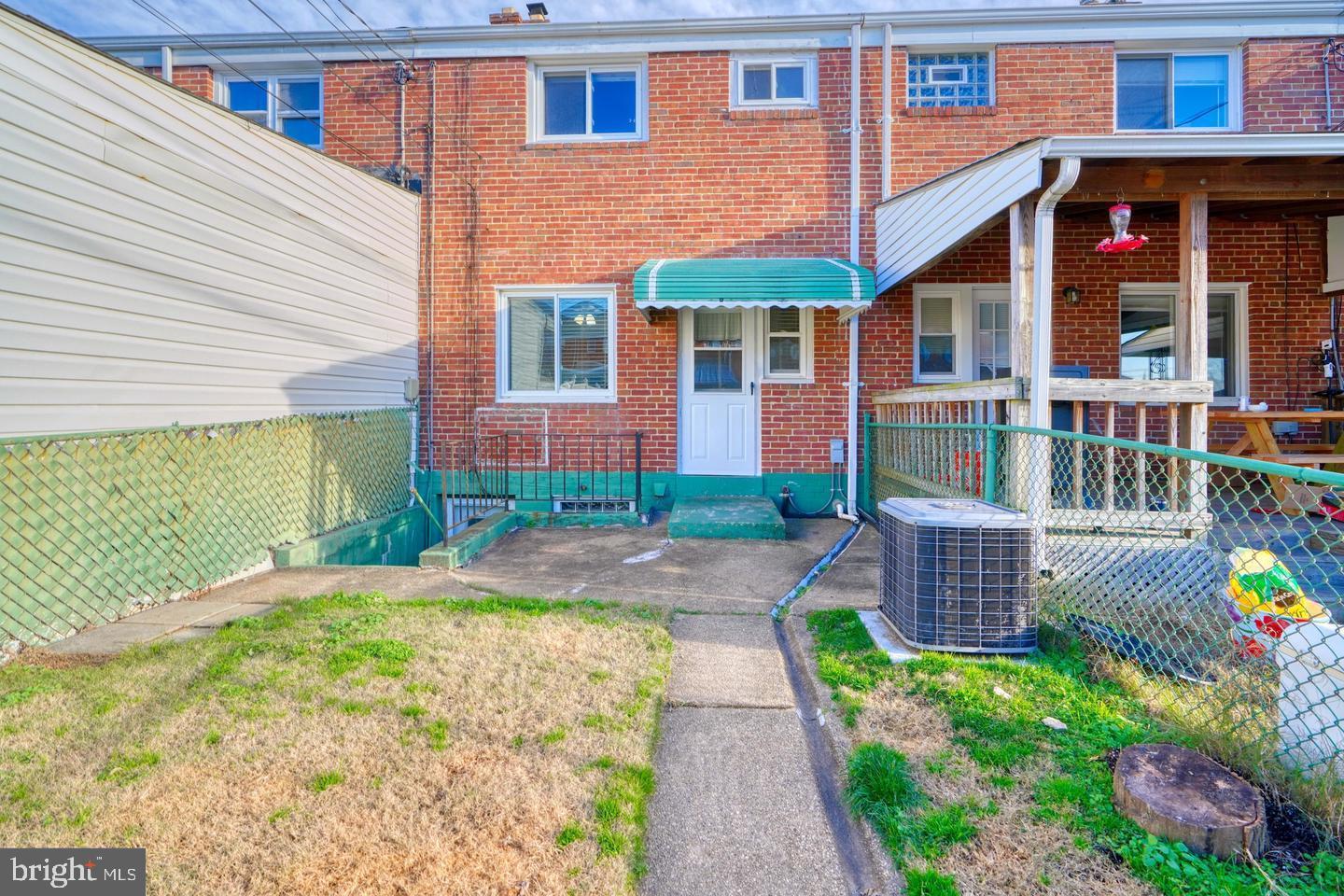 STANBROOK - Residential Lease