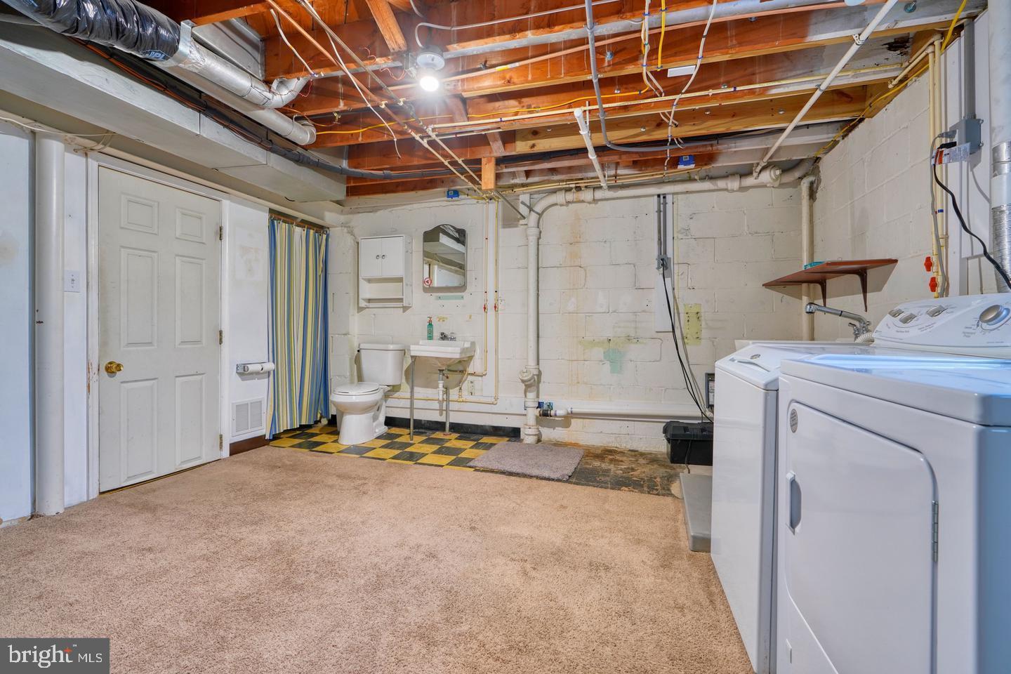 STANBROOK - Residential Lease