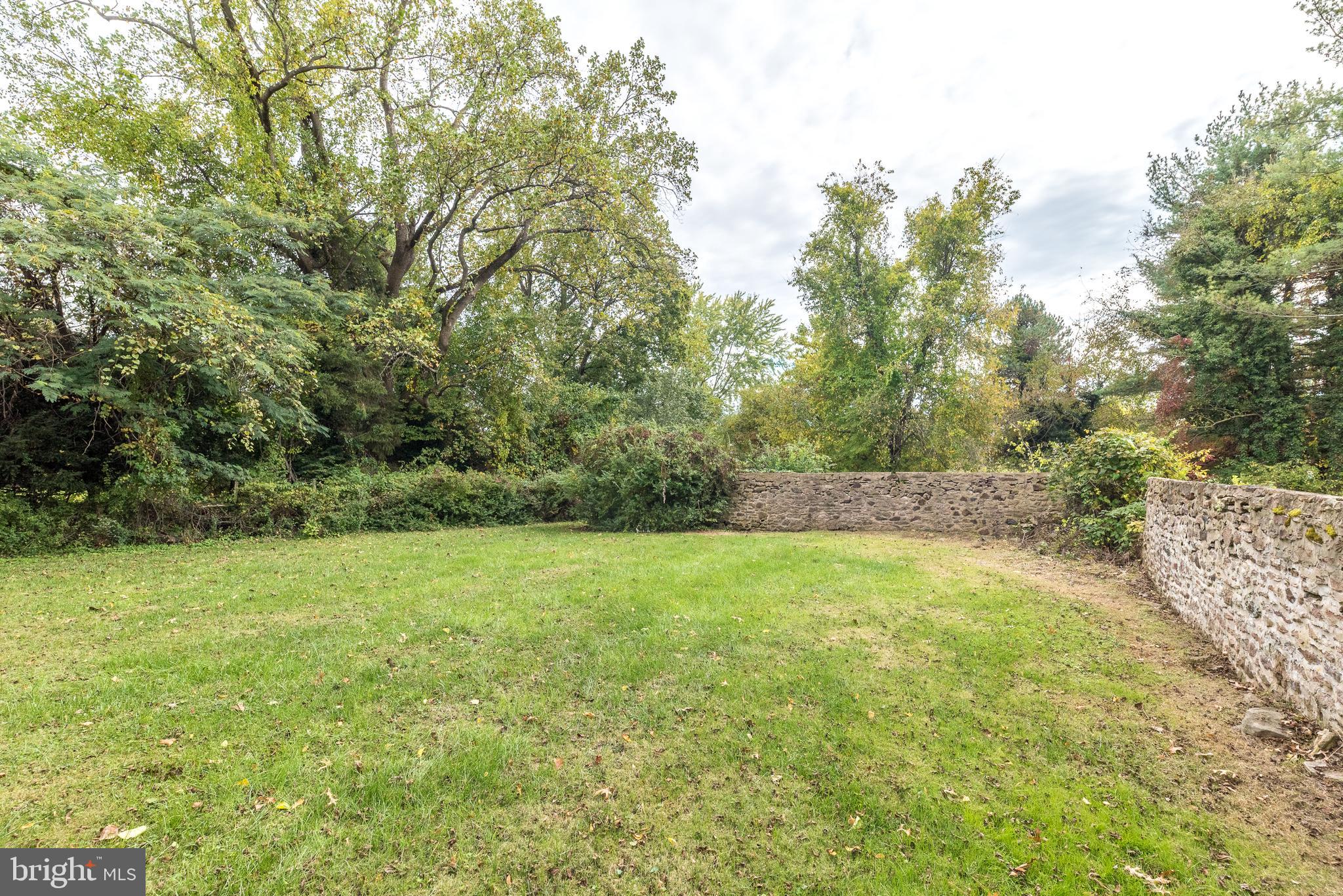 MAPLE GLEN - Residential