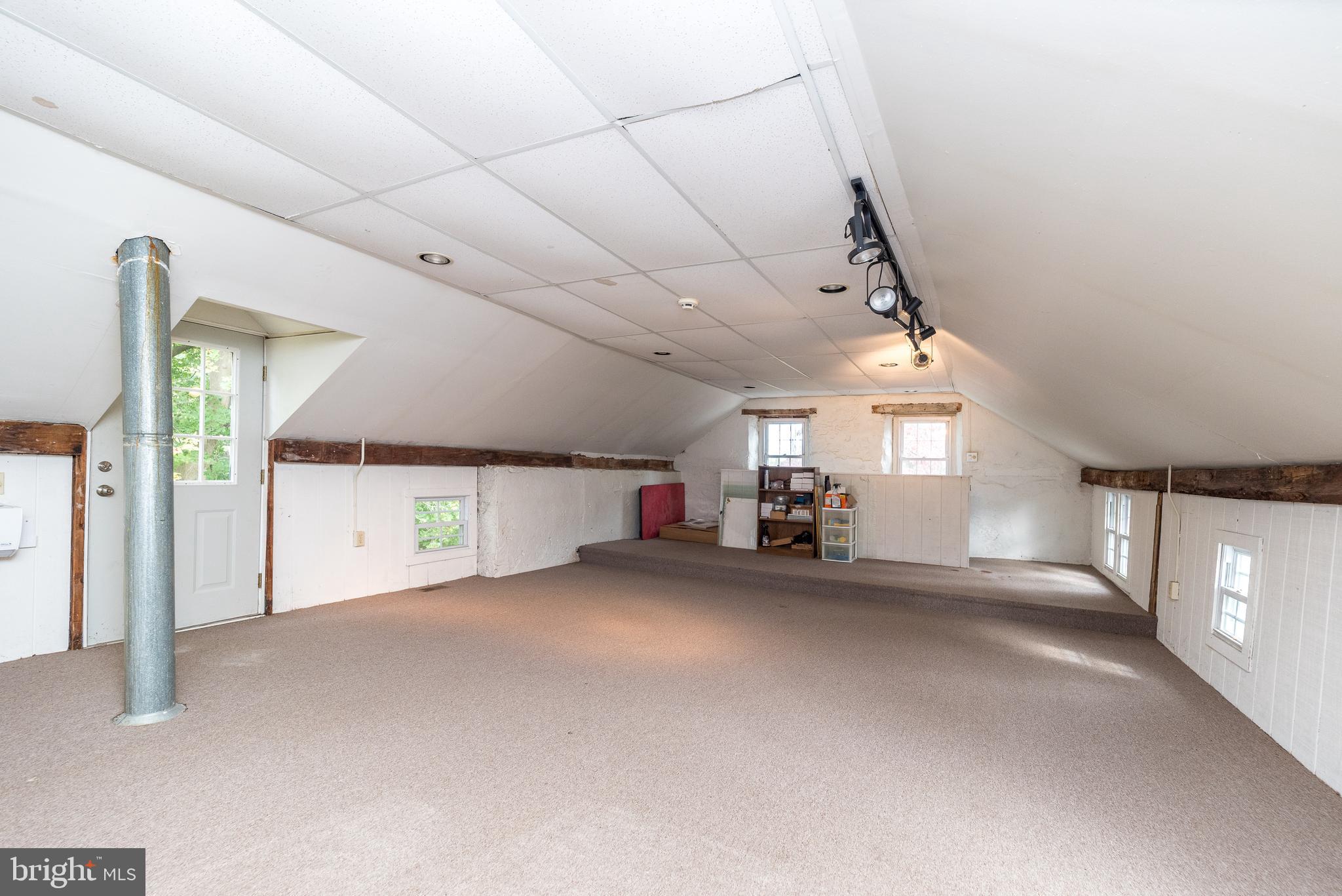 MAPLE GLEN - Residential