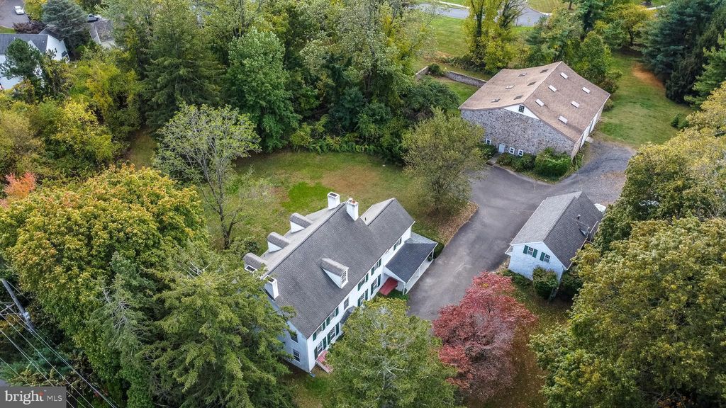 Photo of 1425 E Welsh Road, AMBLER, PA 19002 (MLS # PAMC2158832)