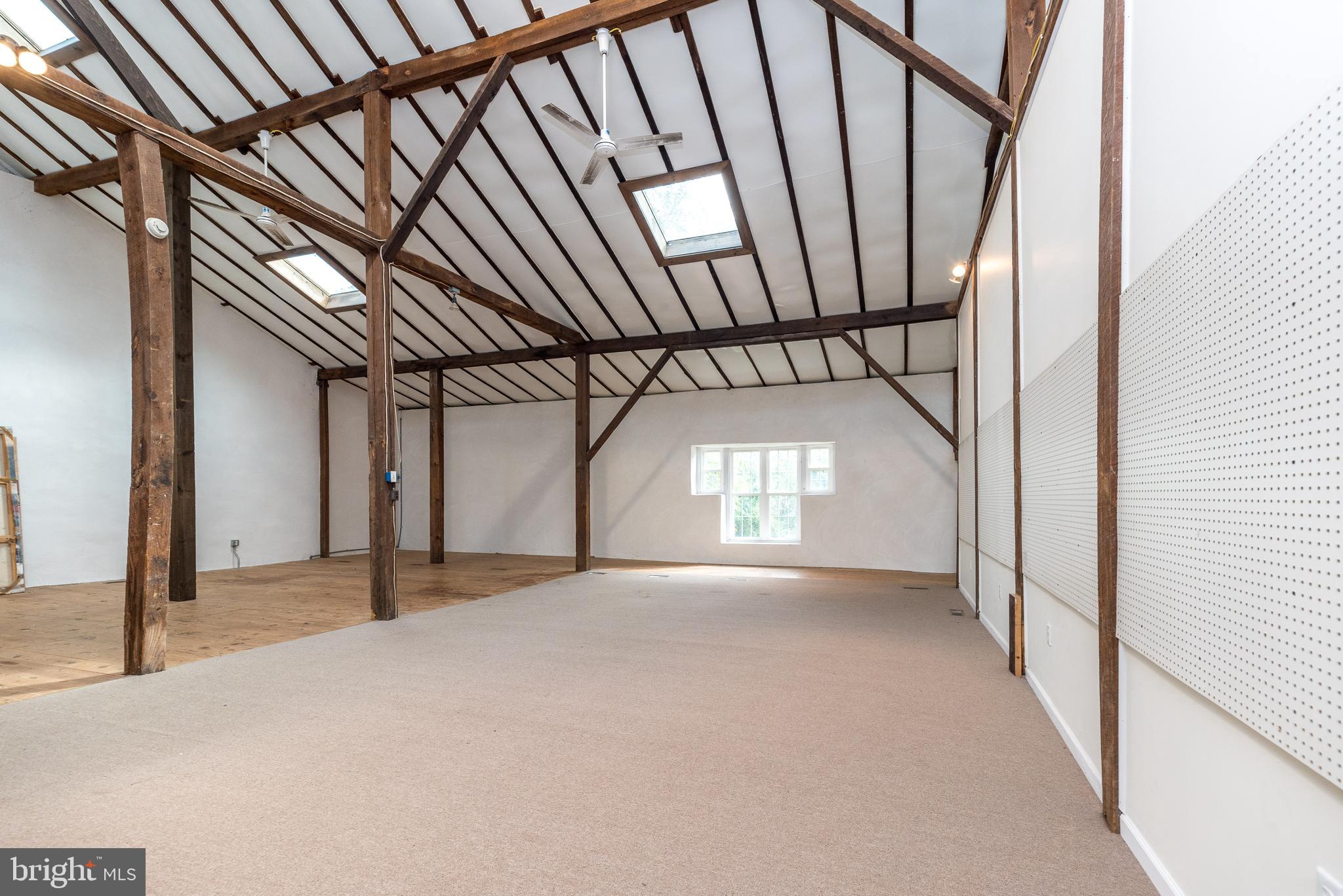 MAPLE GLEN - Residential