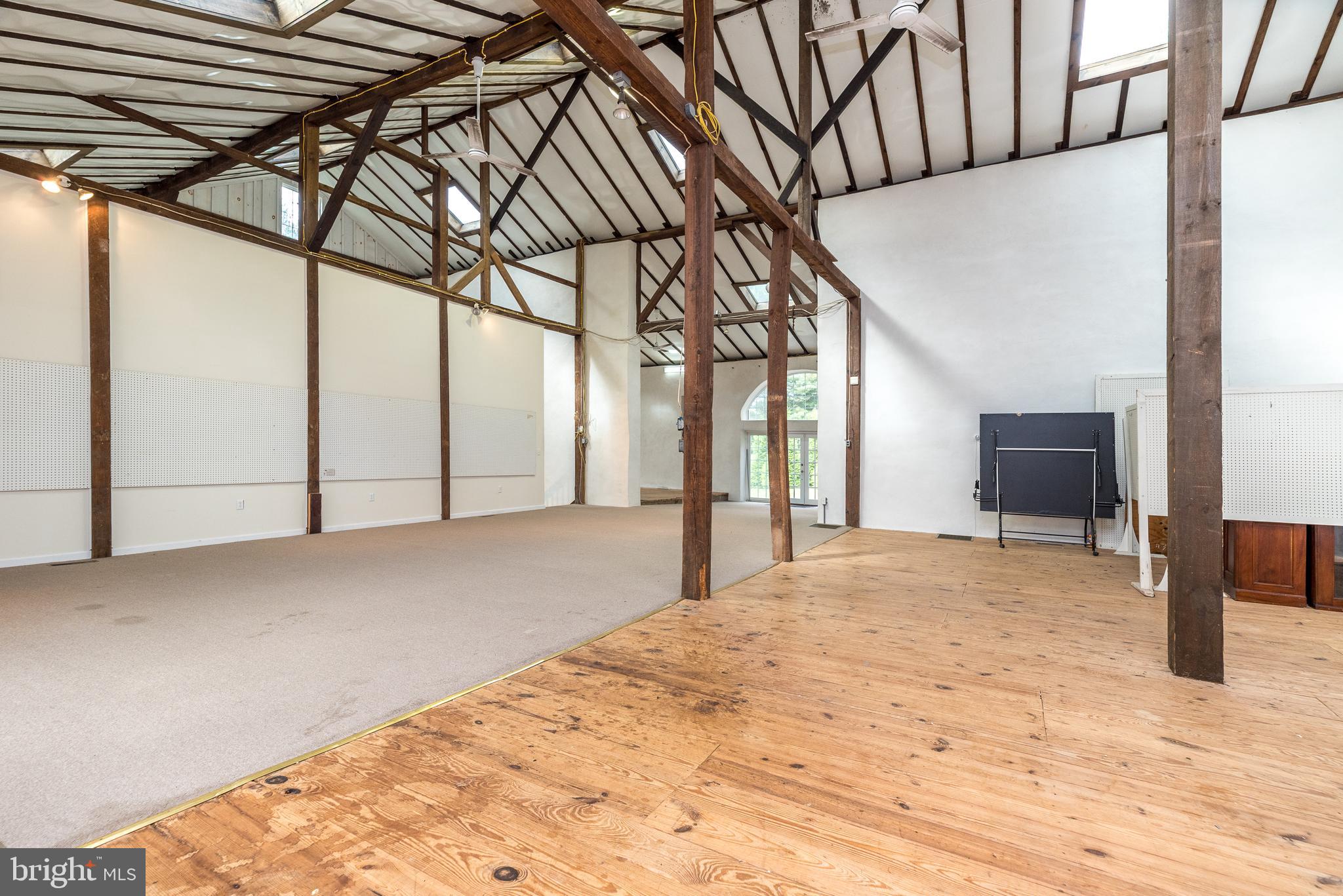 MAPLE GLEN - Residential