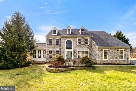 39054 OLD STAGE PLACE WATERFORD VA 20197