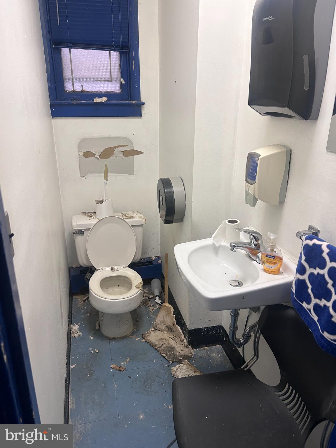 WEST BALTIMORE - Residential