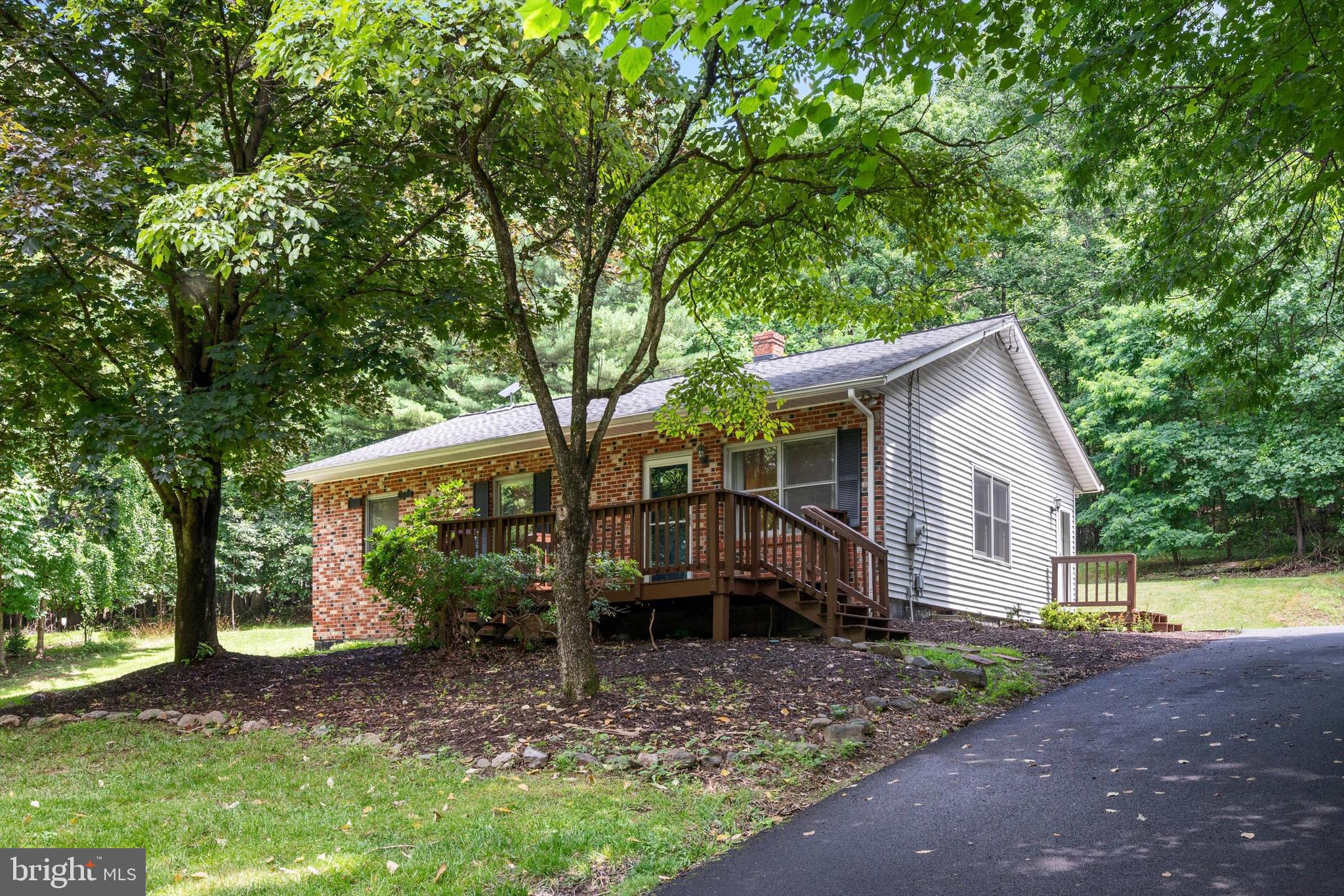 119 LAKEVIEW LANE