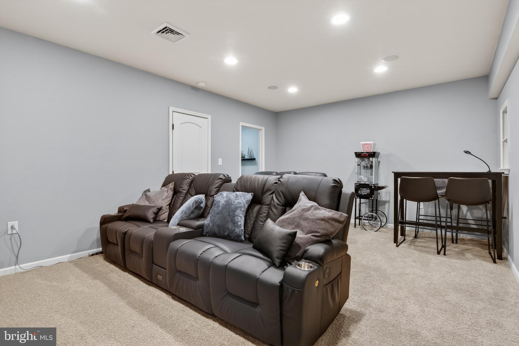 SHADOWBROOKE - Residential