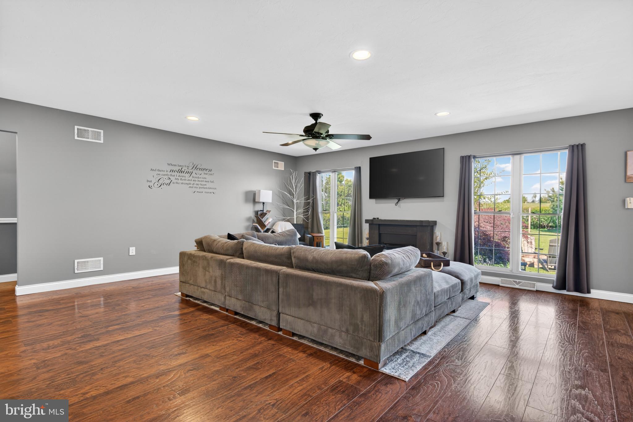 SHADOWBROOKE - Residential
