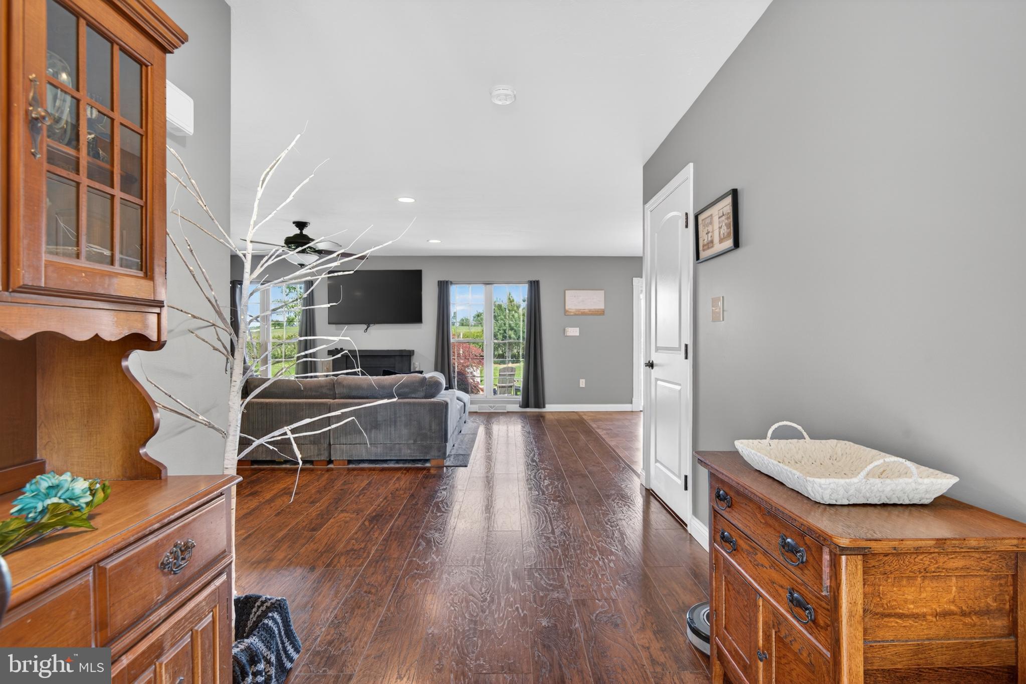 1241 SHADOWBROOKE DRIVE