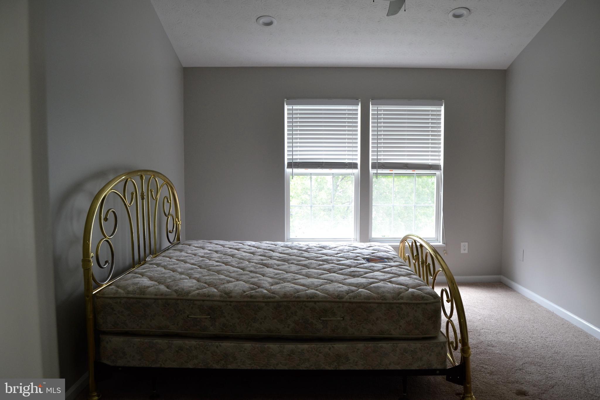 FOREST RIDGE - Residential Lease