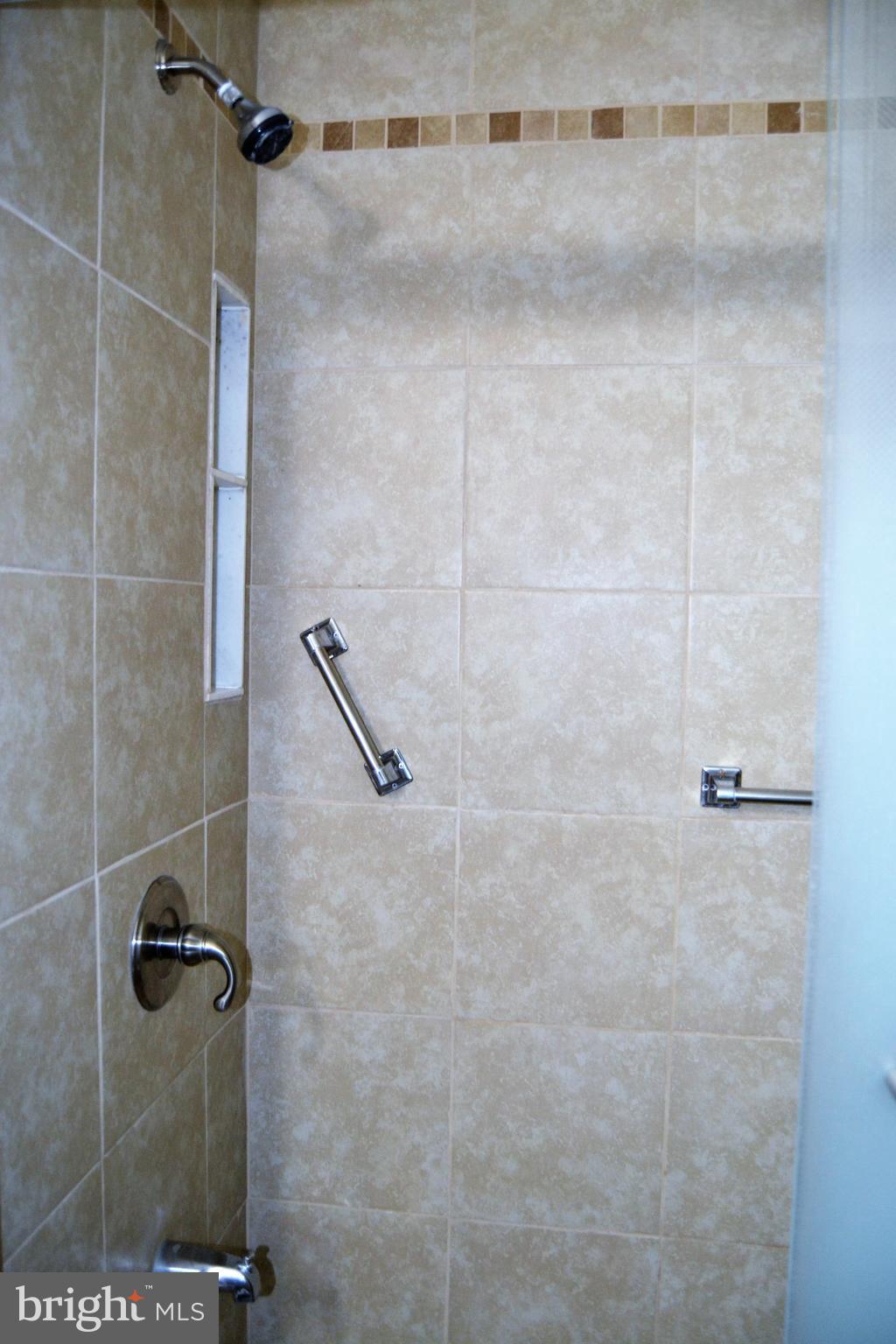 FOREST RIDGE - Residential Lease