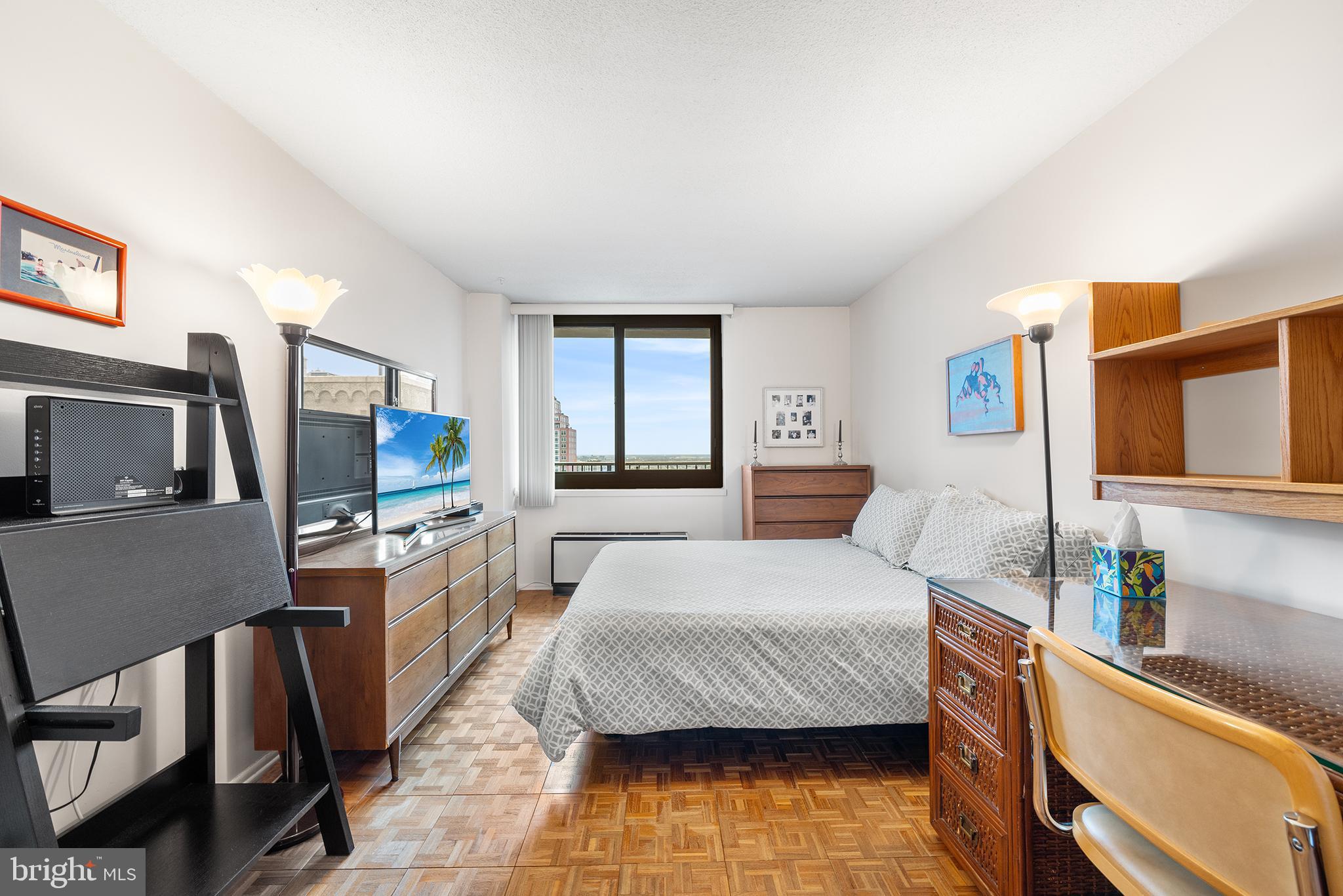 ACADEMY HOUSE - Residential