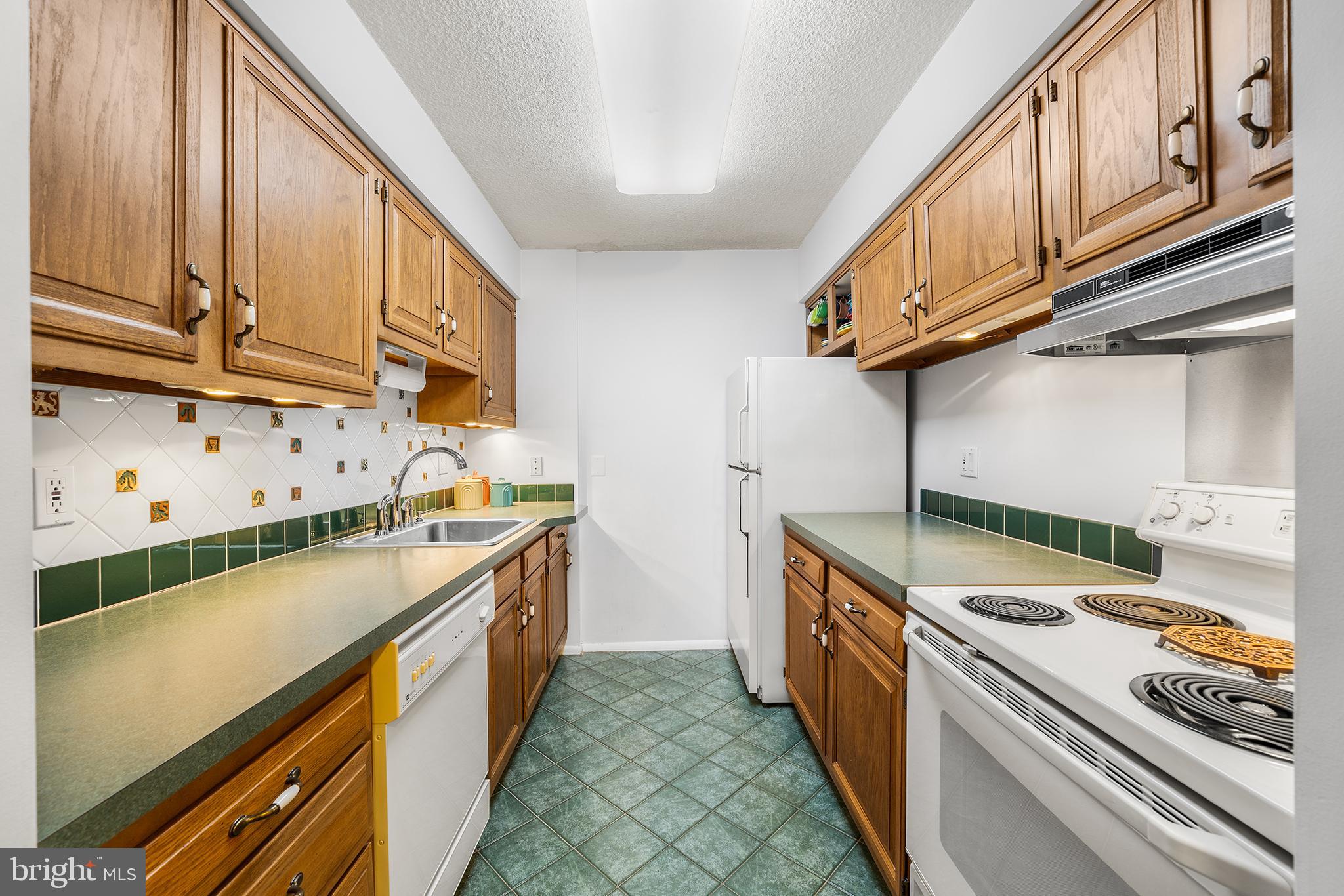 ACADEMY HOUSE - Residential