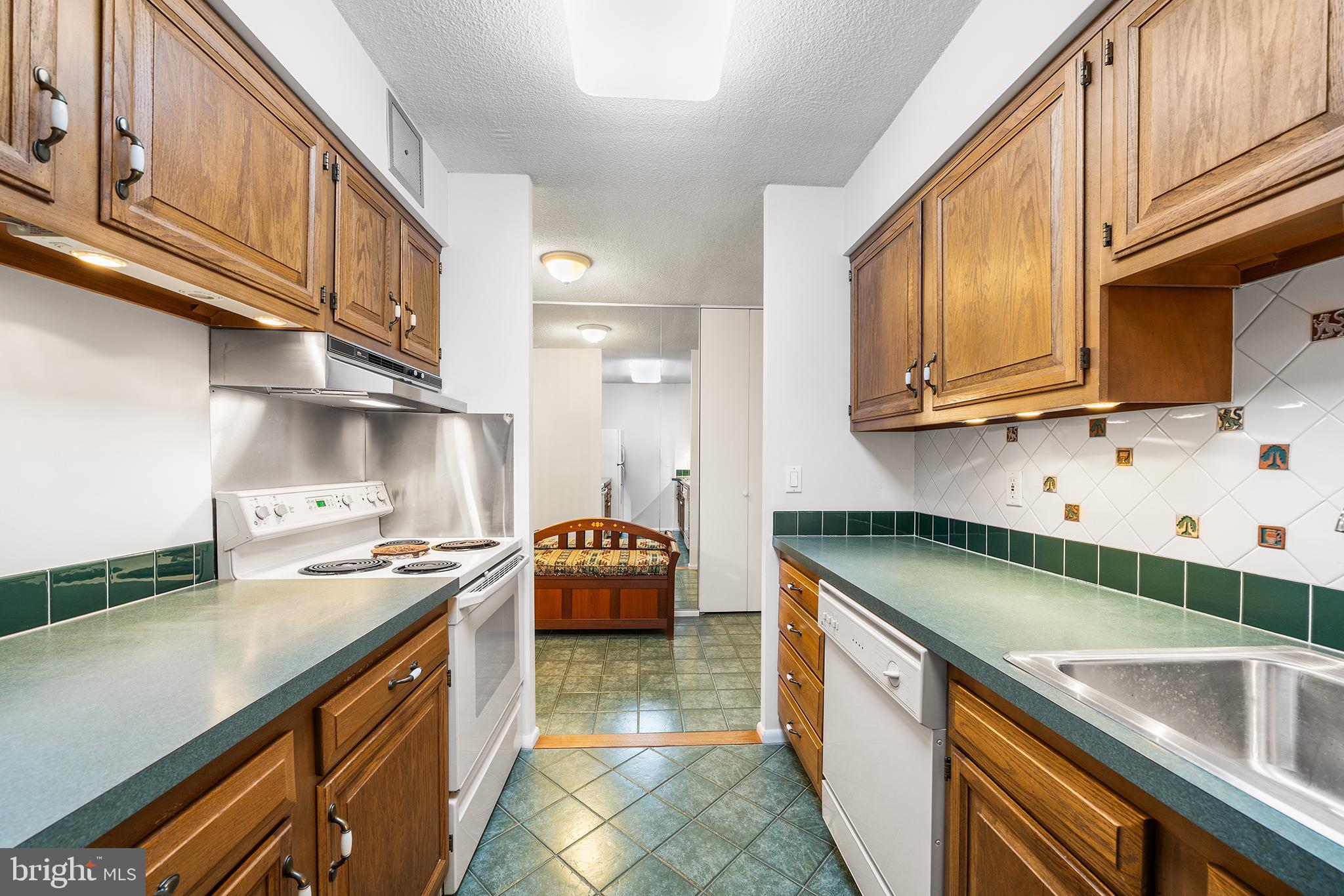 ACADEMY HOUSE - Residential