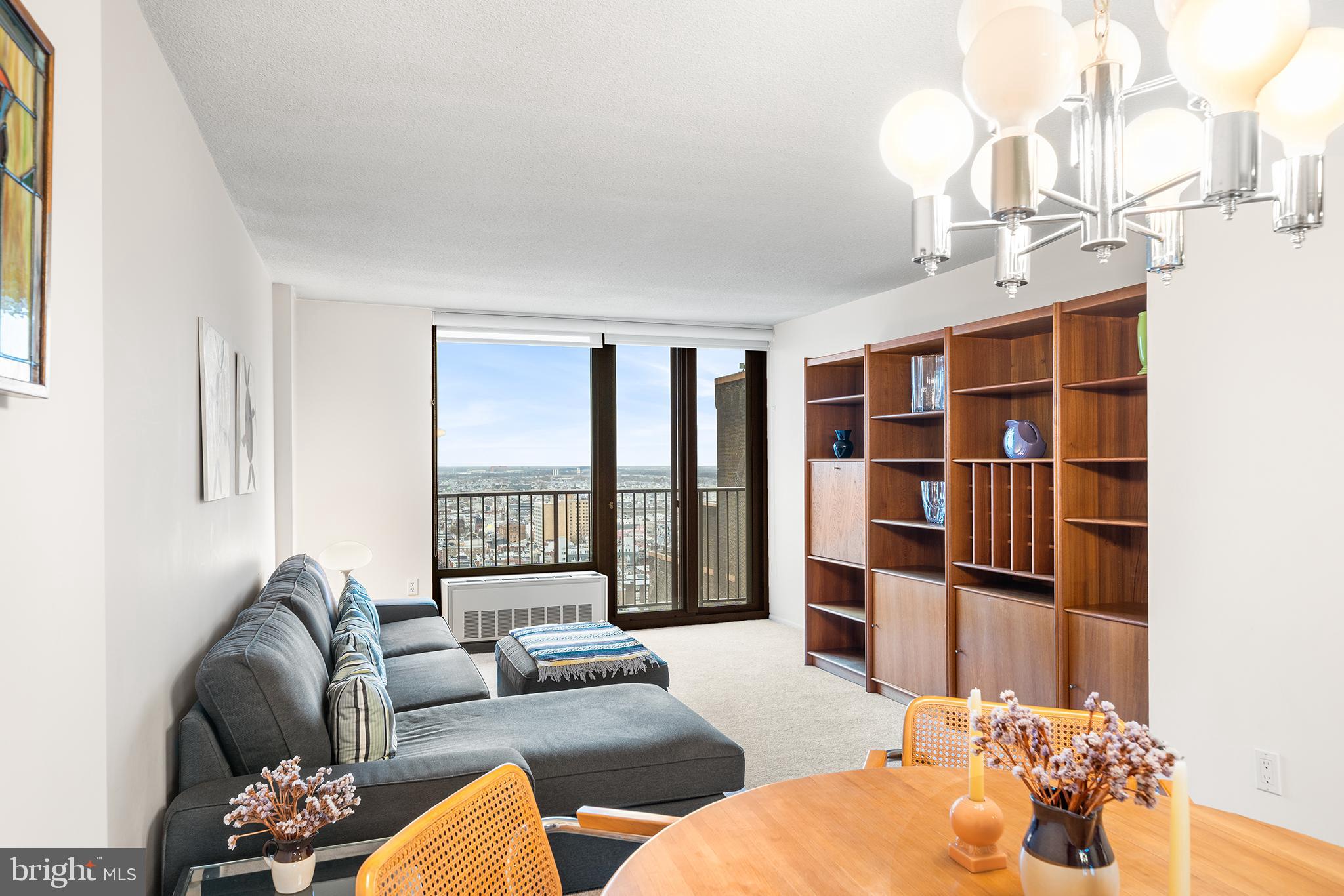 ACADEMY HOUSE - Residential